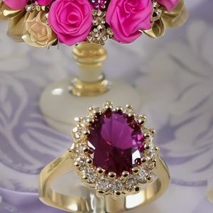 🌷Beautiful Synthetic Cubic Zirconia Ring